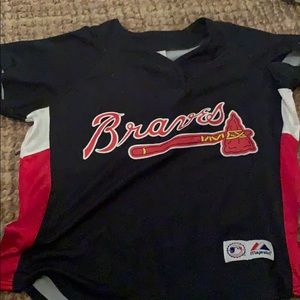 Atlanta Braves women’s top